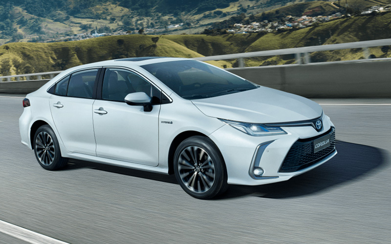 Descubra o Toyota Corolla Altis HV: um ícone reinventado